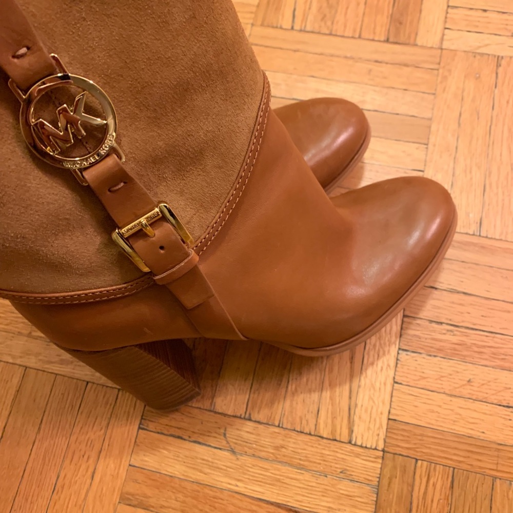 Michael Kors Leather Booties Size 9.5 - Picture 2 of 5